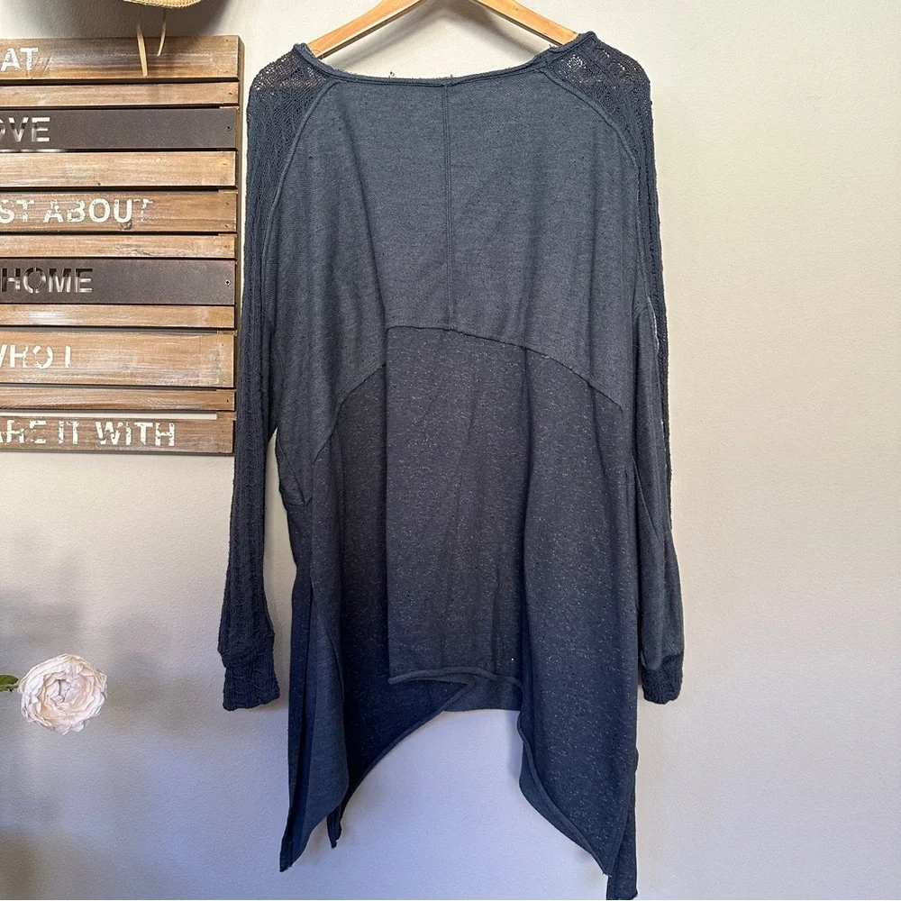 {Free People} Oversized Pullover size XS - Picture 2 of 4